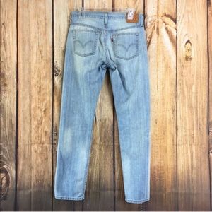 Levi’s 501 26x32 Lightwash Denim Jeans